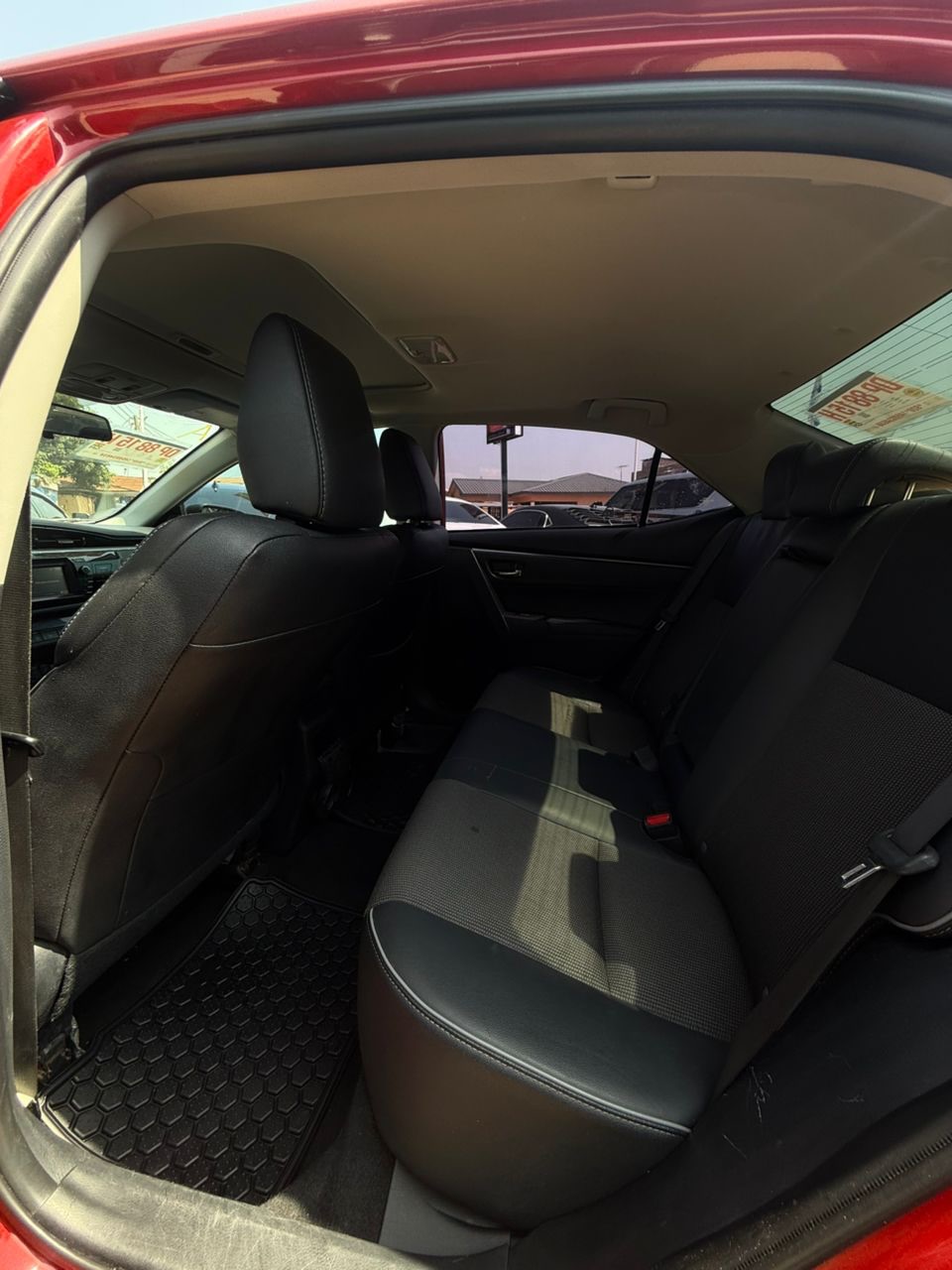 Toyota Corolla S 2015 - Image 2