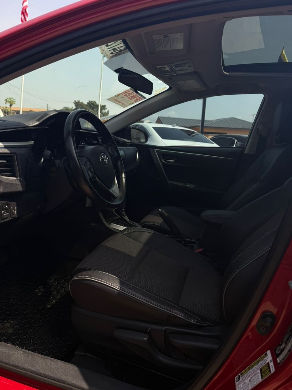 Toyota Corolla S 2015 - Image 3