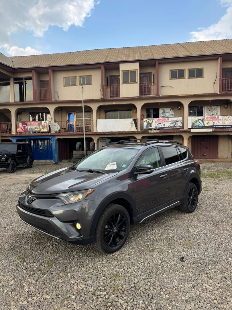 Toyota RAV4 Adventure 2018