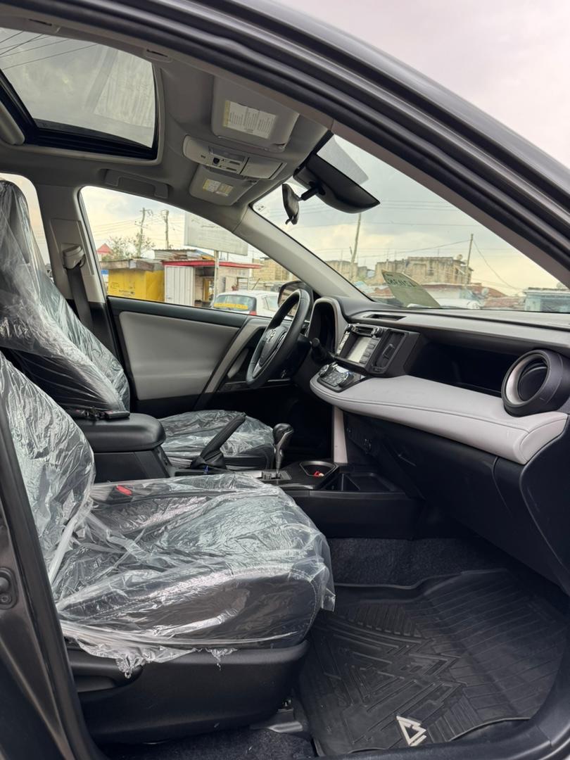 Toyota RAV4 Adventure 2018 - Image 2