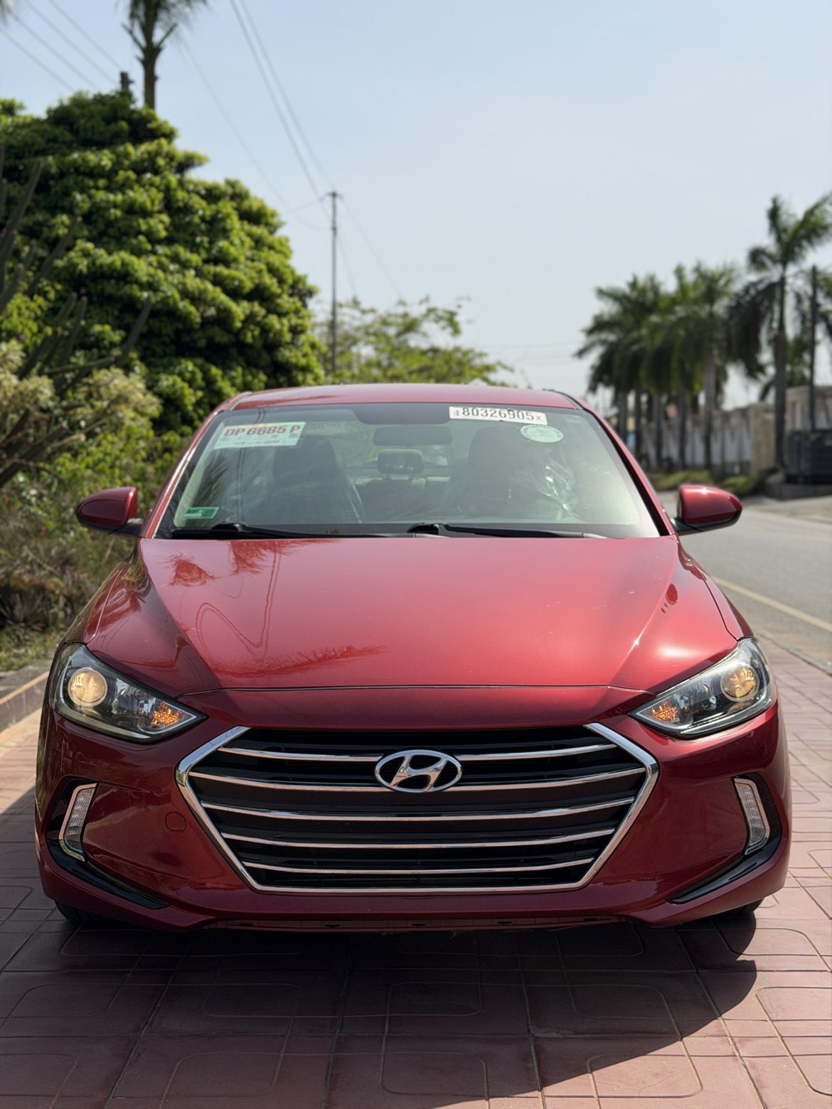 2017 Hyundai Elantra - Image 2