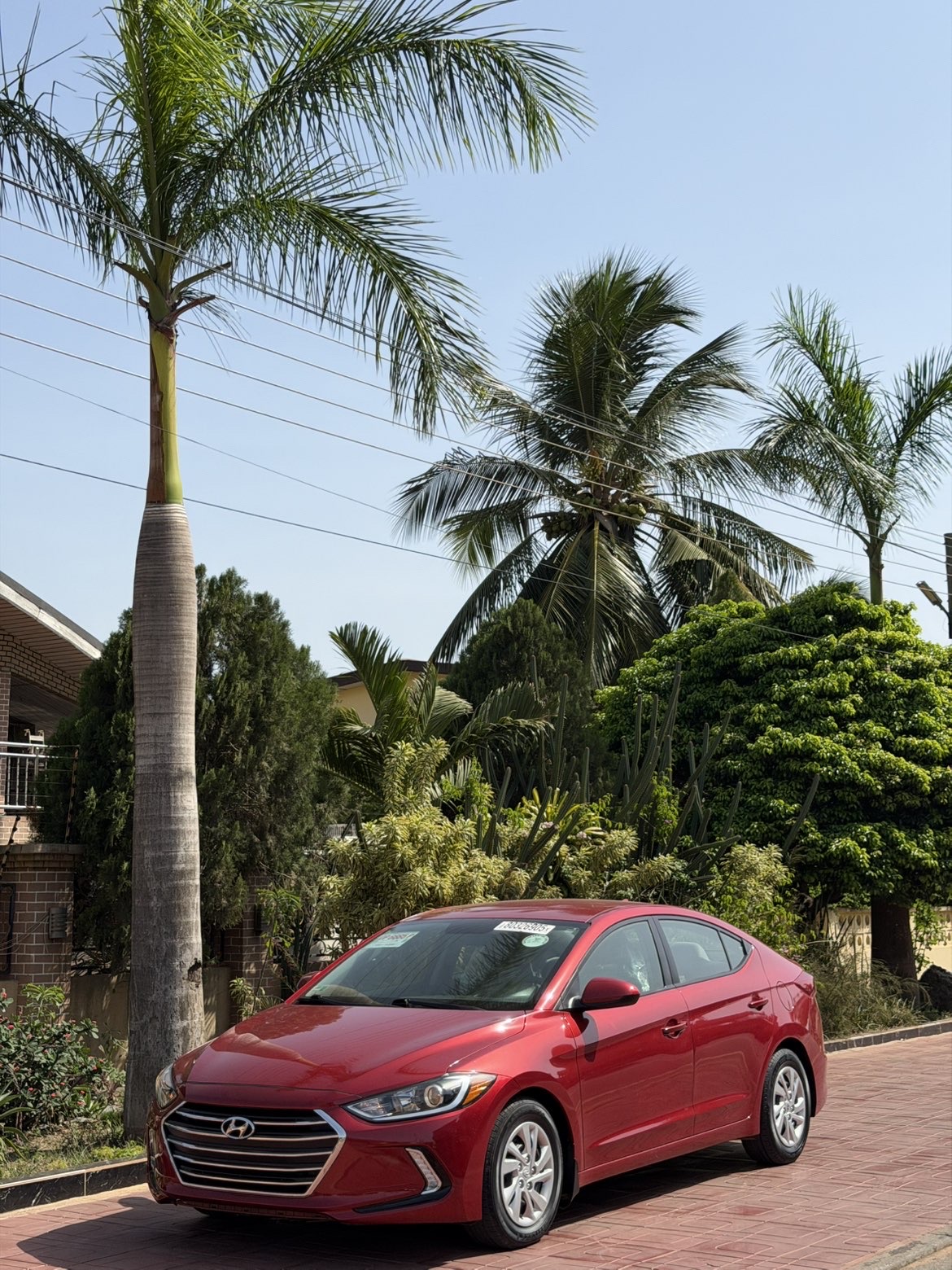 2017 Hyundai Elantra - Image 3