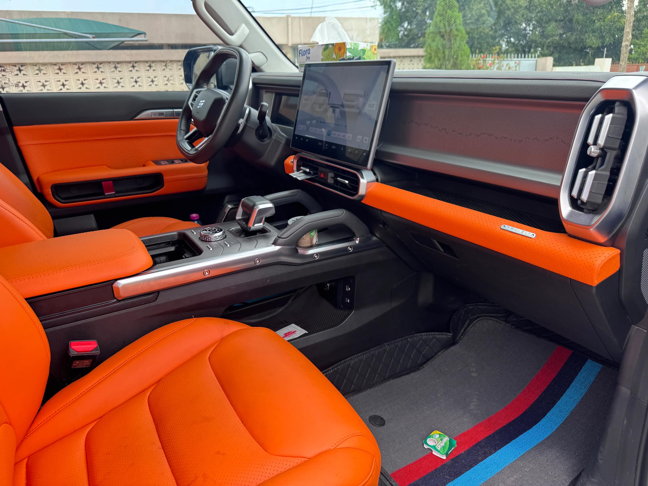 2025 JETOUR T2  - Image 2