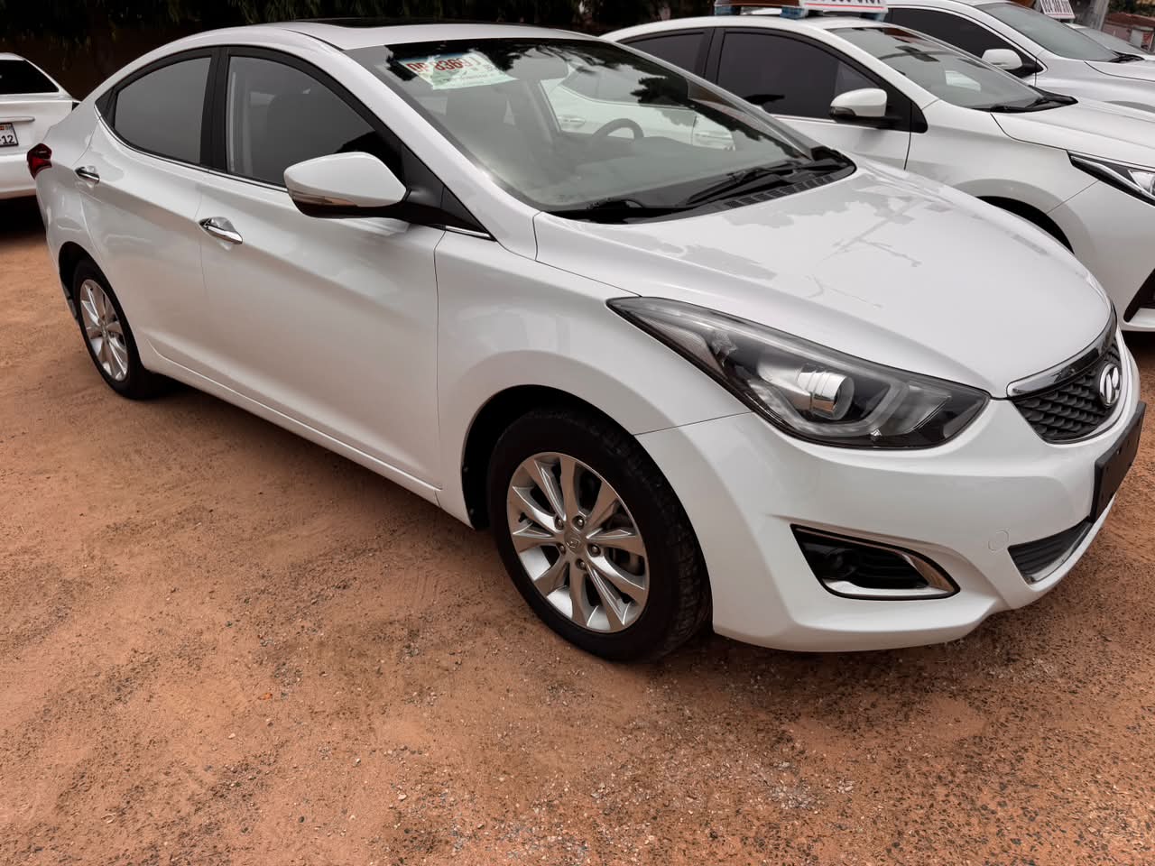 2016 Hyundai Elentra 1.8 litre - Image 5
