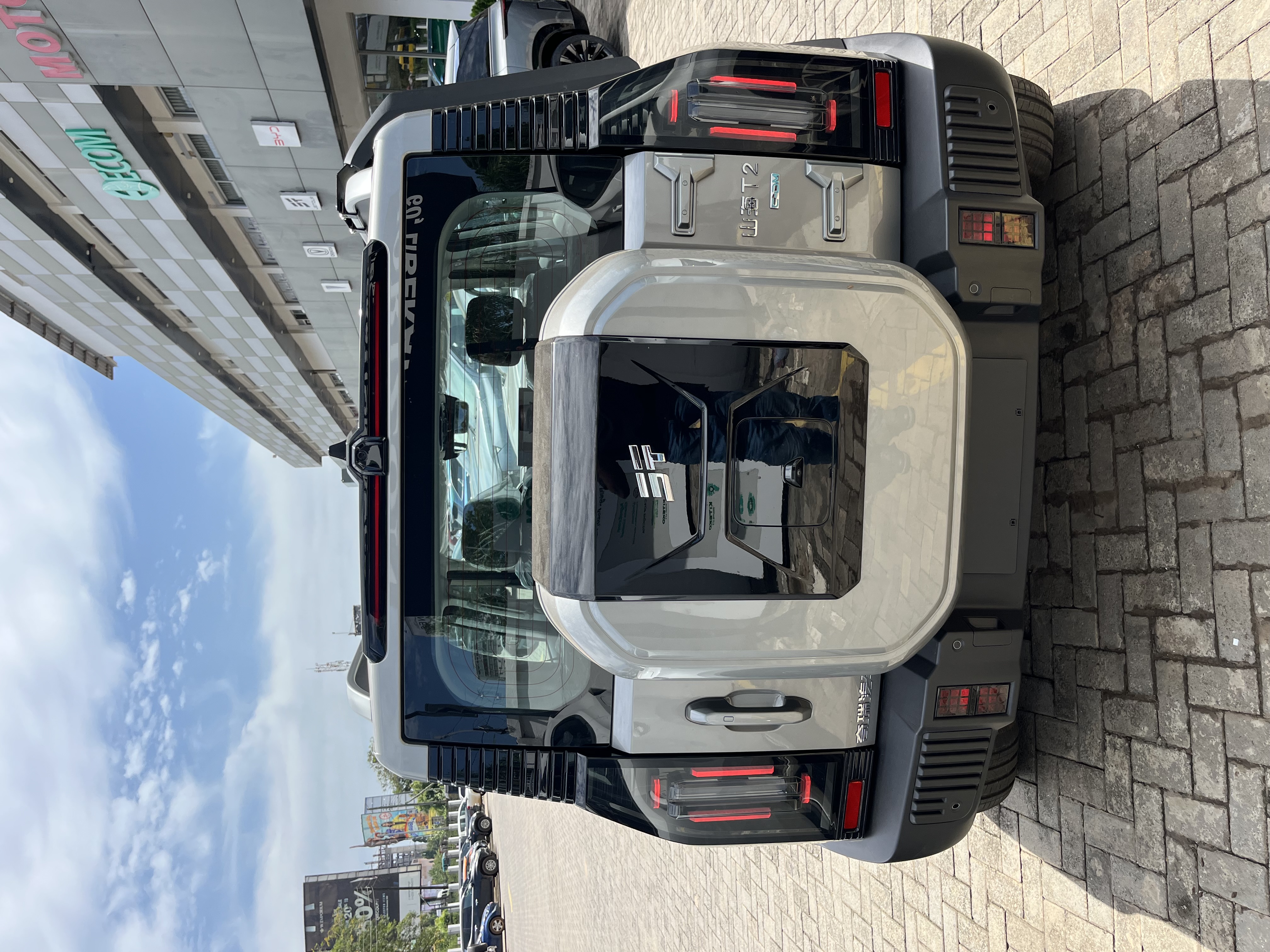 2025 JETOUR T2 HYBRID - Image 2