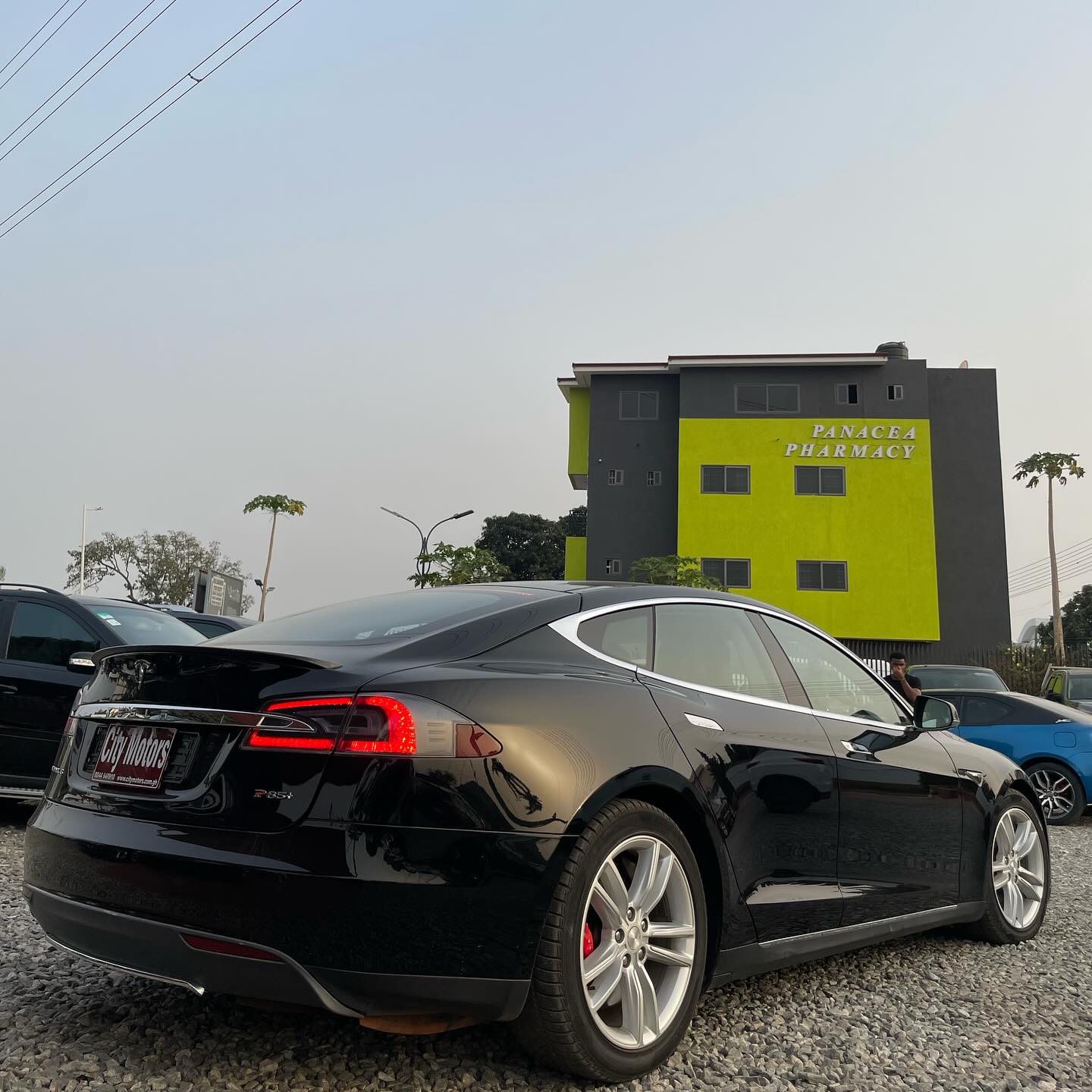 Tesla Model S P85+ - Image 2