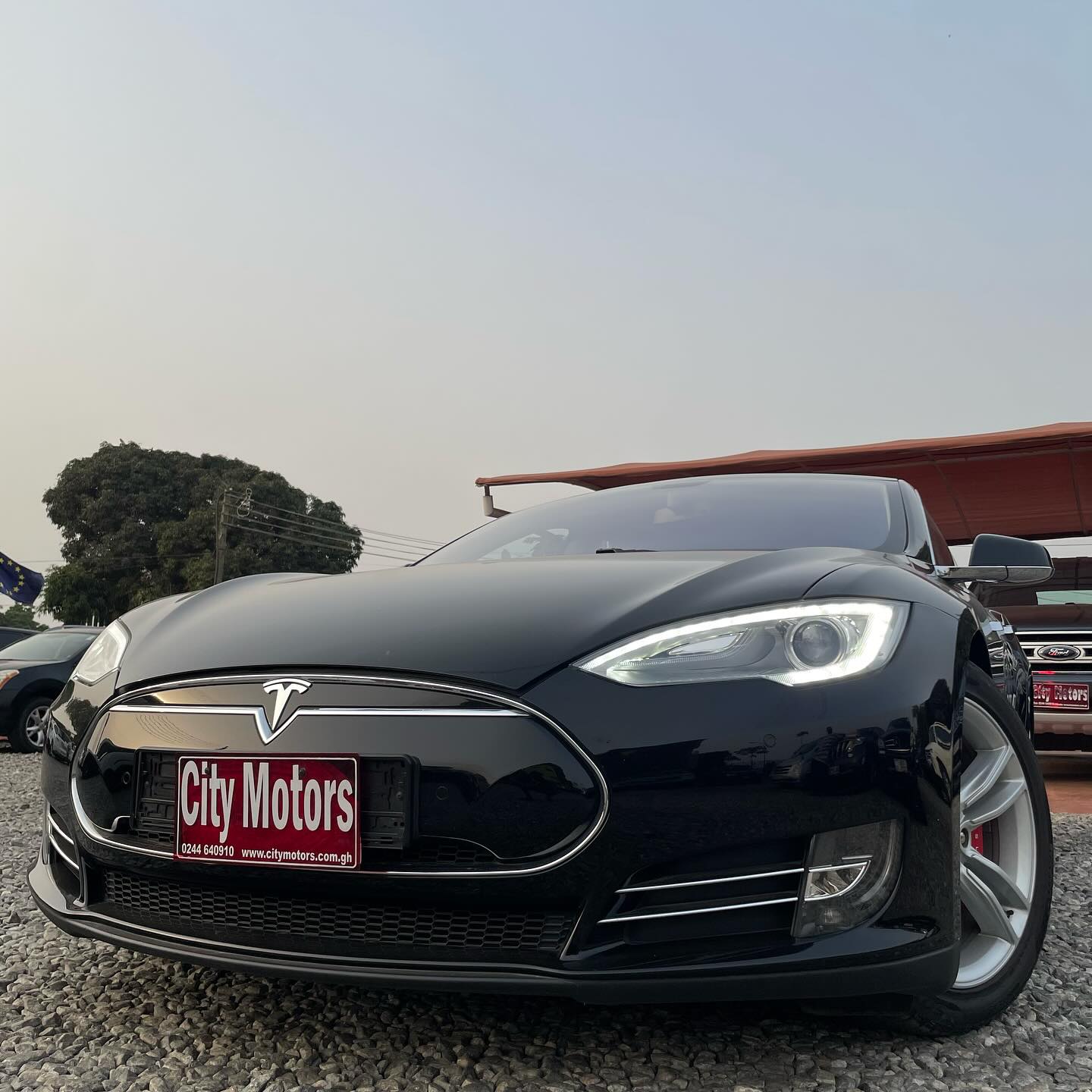 Tesla Model S P85+ - Image 3