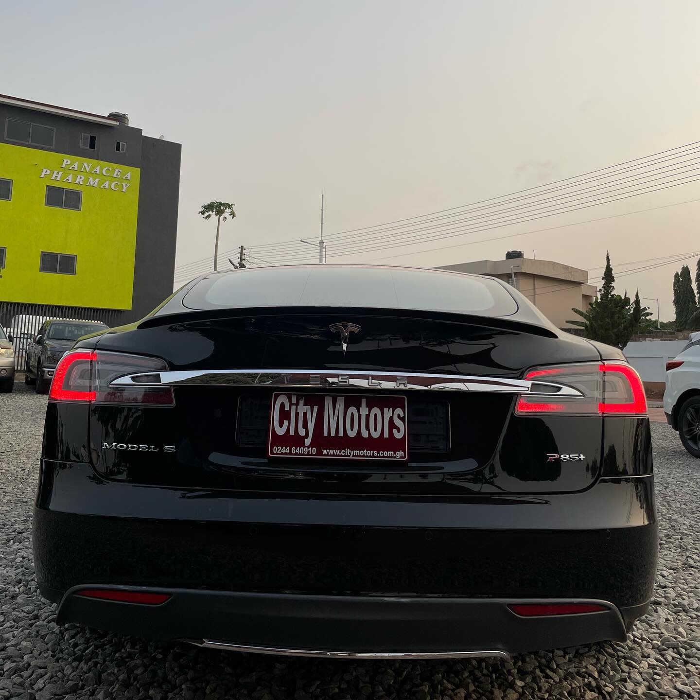 Tesla Model S P85+ - Image 5