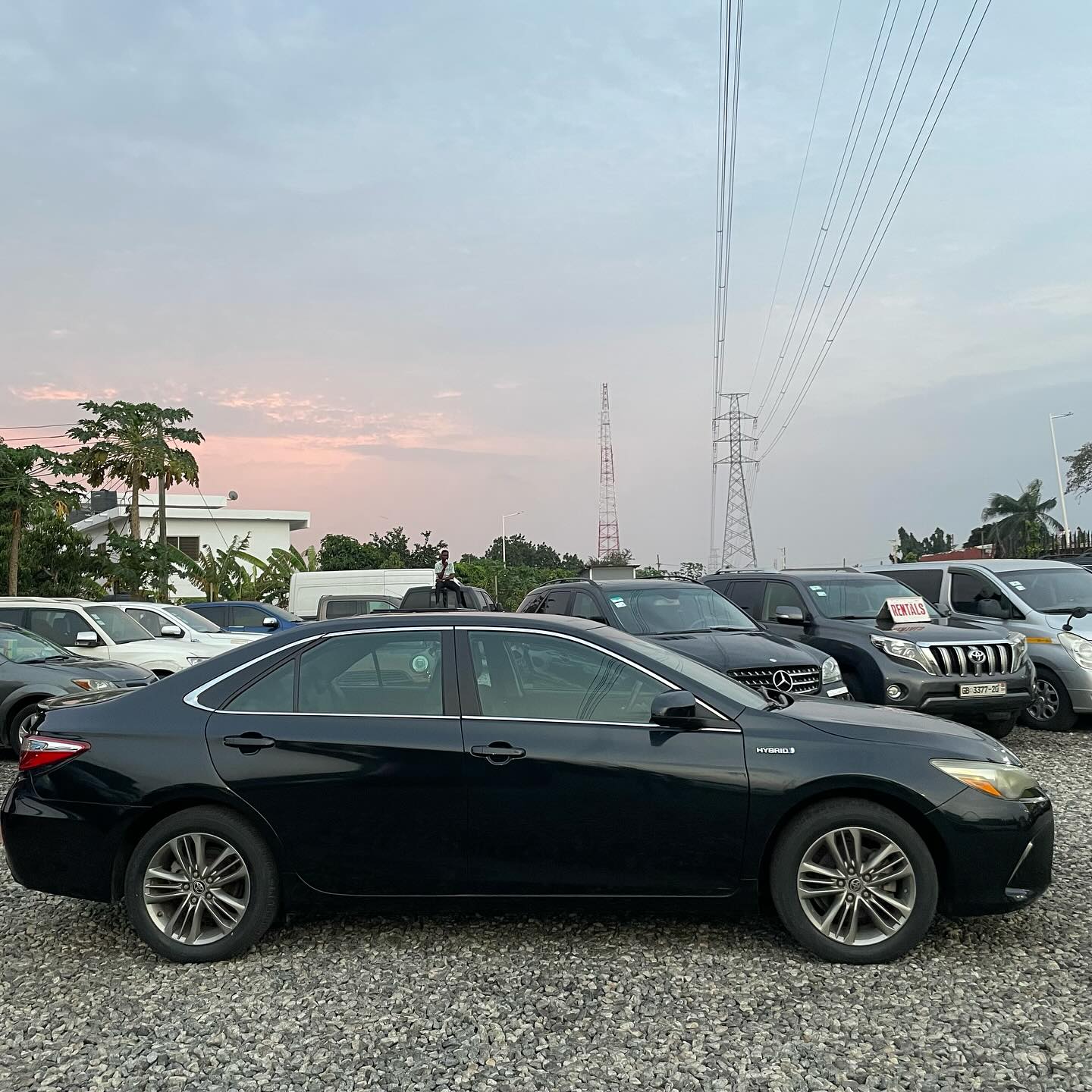  Toyota Camry SE 2016 (Hybrid) 