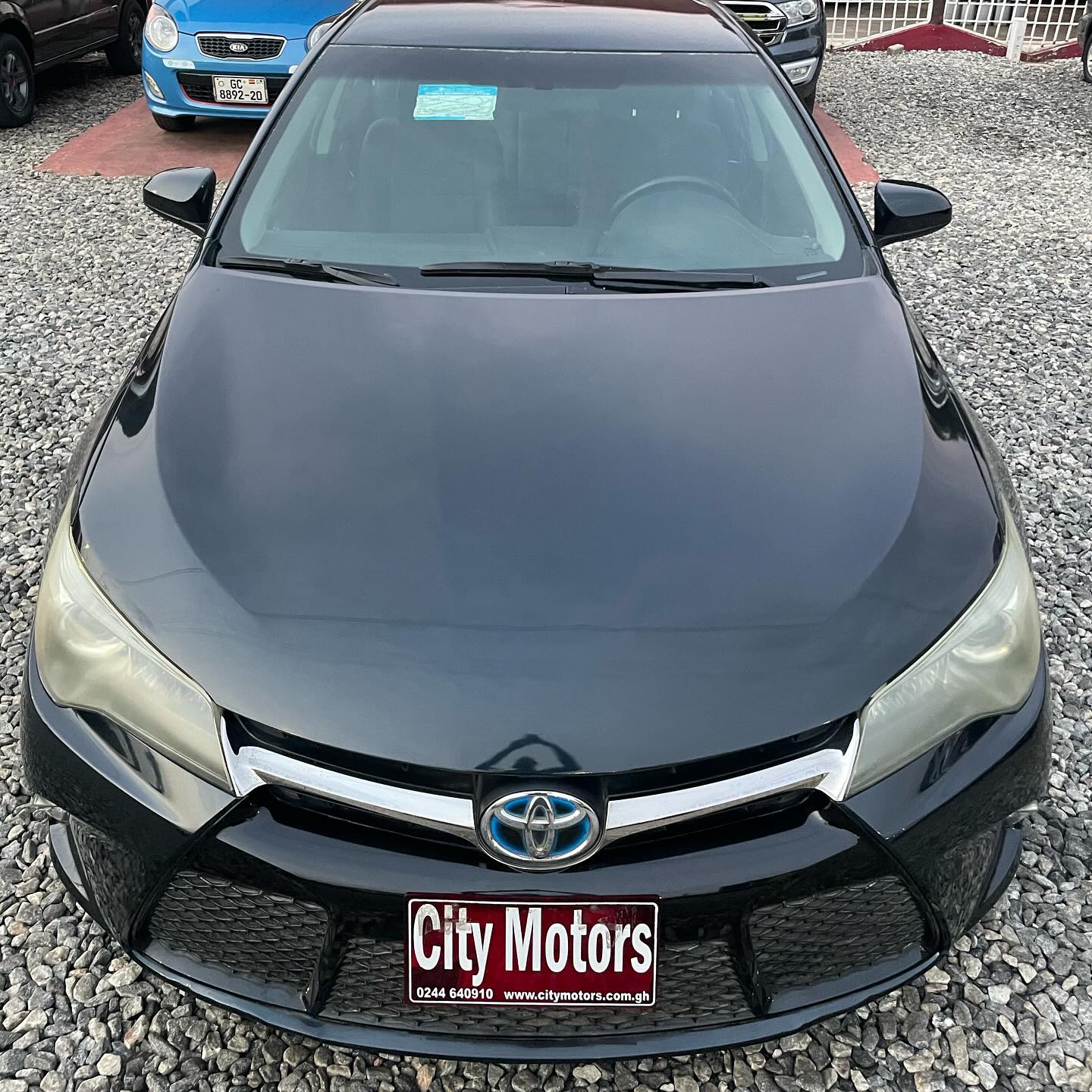  Toyota Camry SE 2016 (Hybrid)  - Image 4