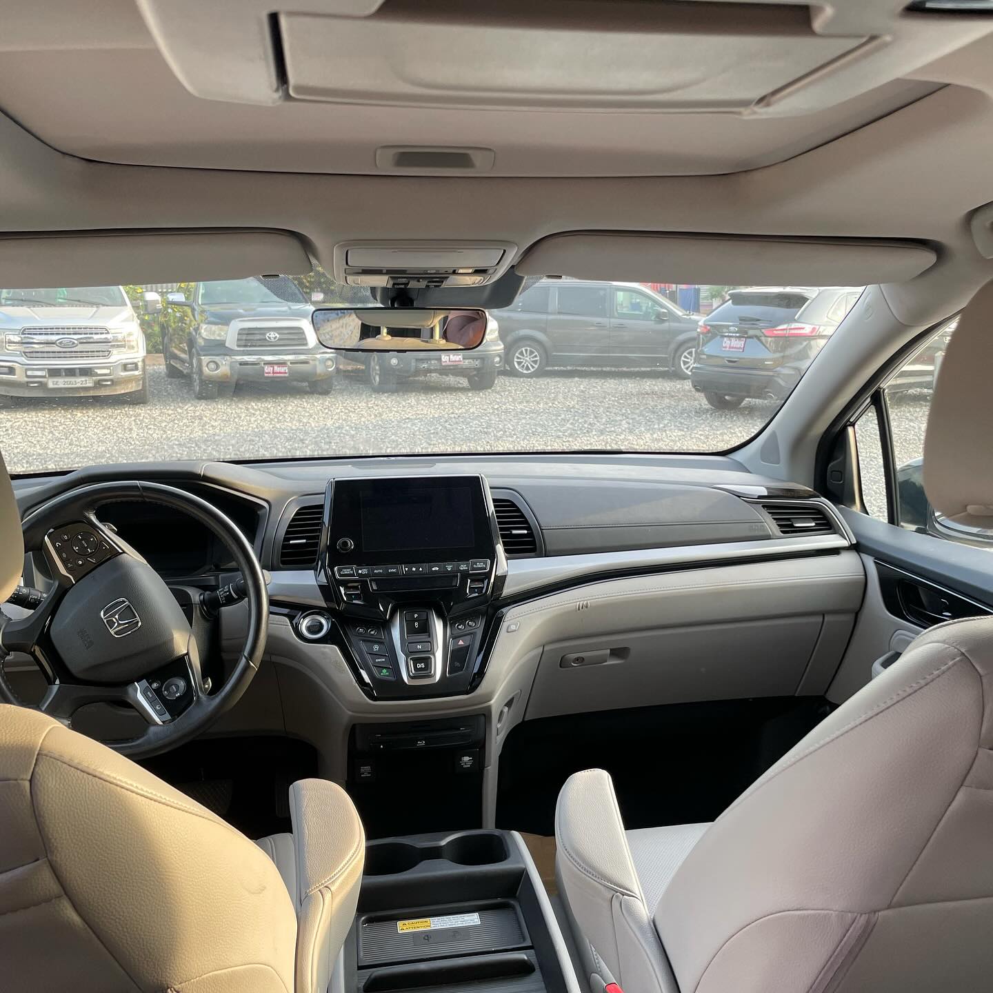  Honda Odyssey 2020 Touring (Minivan)  - Image 3