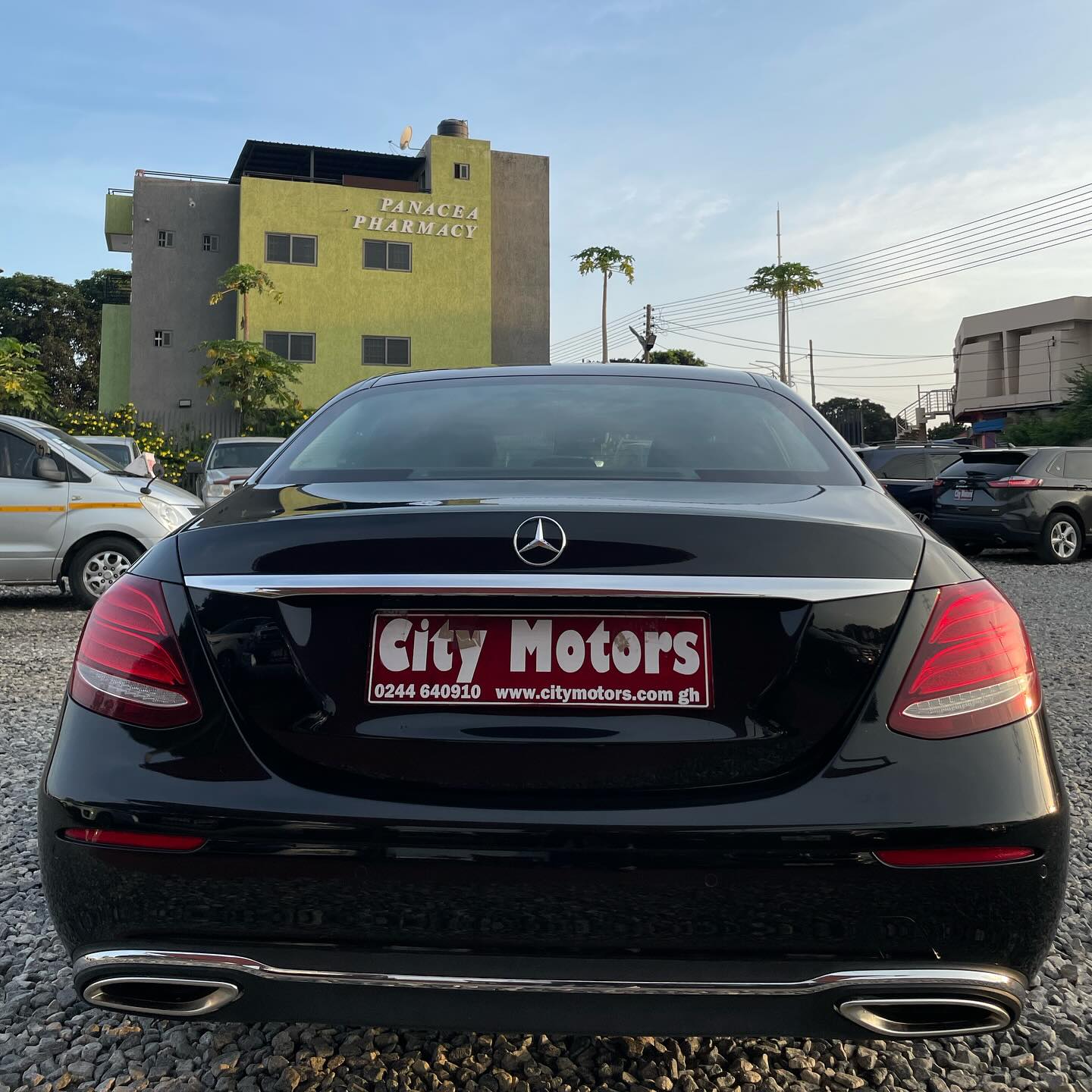 Mercedes Benz E300 2017 - Image 3