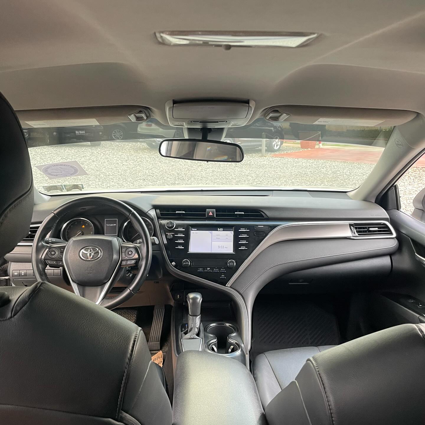Toyota Camry SE 2018 - Image 5