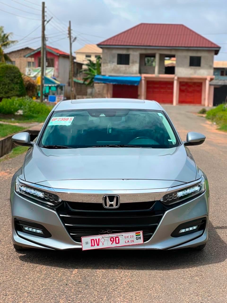 2018 Honda accord touring  - Image 2