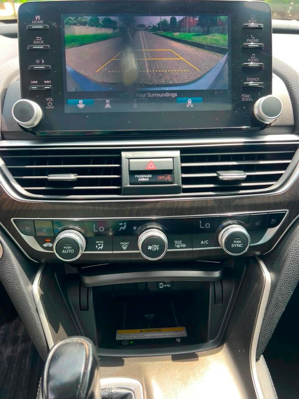2018 Honda accord touring  - Image 5