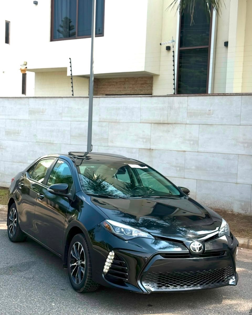 2019 Toyota Corolla SE - Image 4
