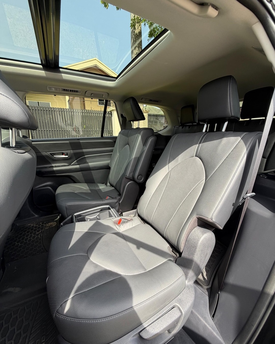 2024 Toyota GrandHighlander Limited Hybrid - Image 5