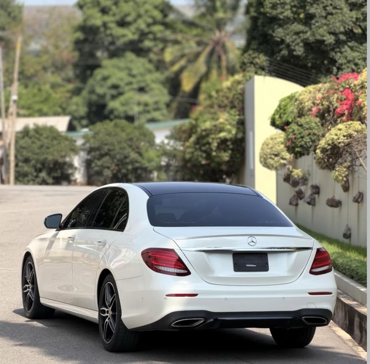 2019 Mercedes-Benz E300
