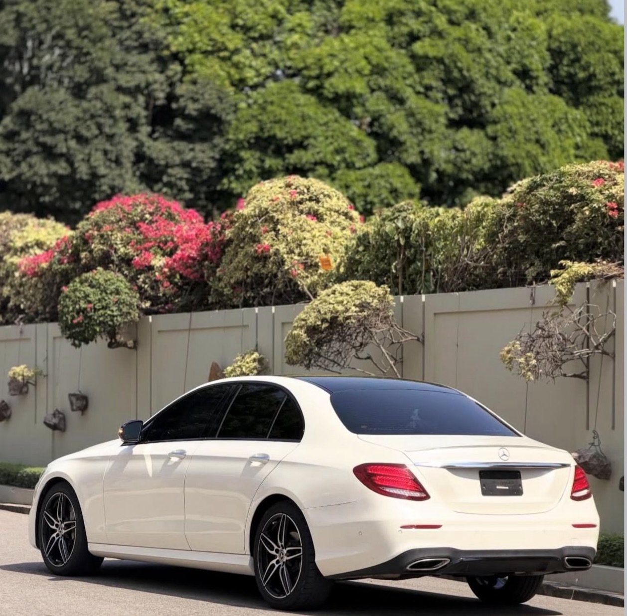 2019 Mercedes-Benz E300 - Image 6