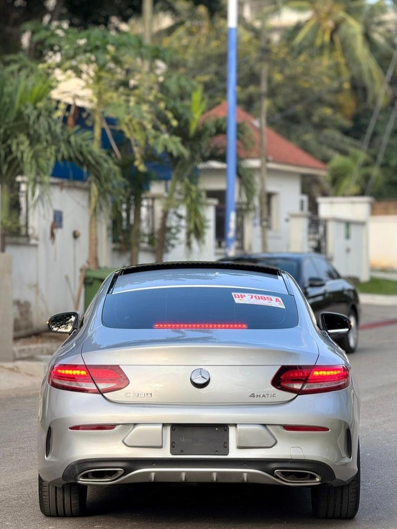 2019 Mercedes-Benz C300  - Image 5