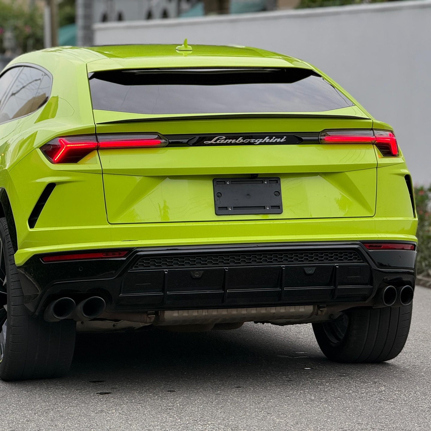 2022 Lamborghini Urus  - Image 6