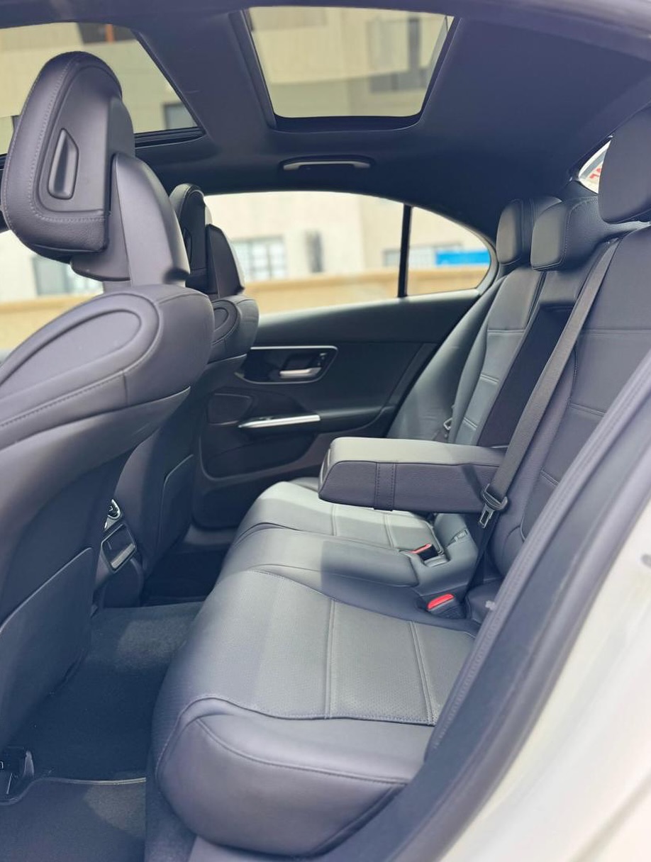 2024 Mercedes-Benz C300 - Image 3