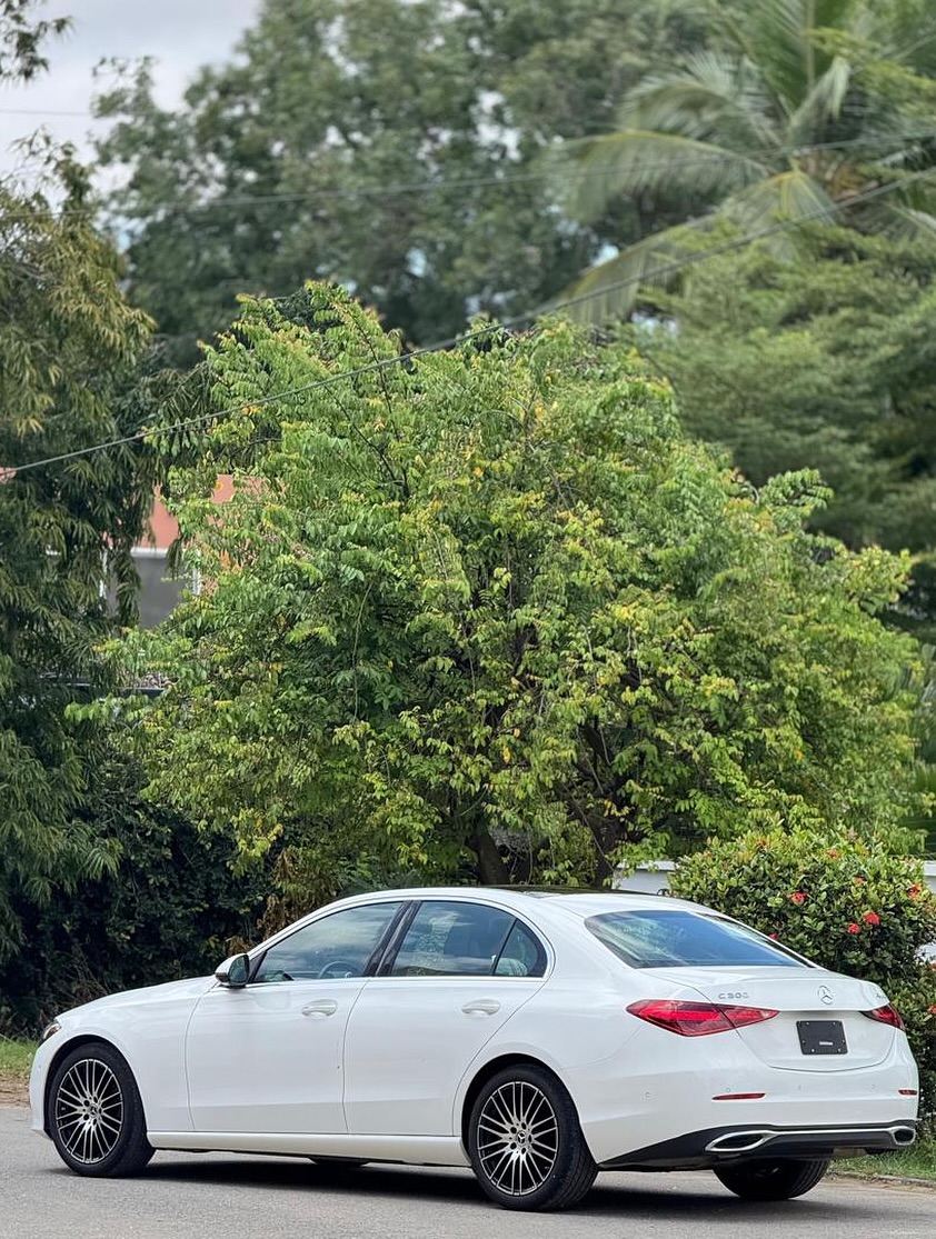 2024 Mercedes-Benz C300 - Image 5