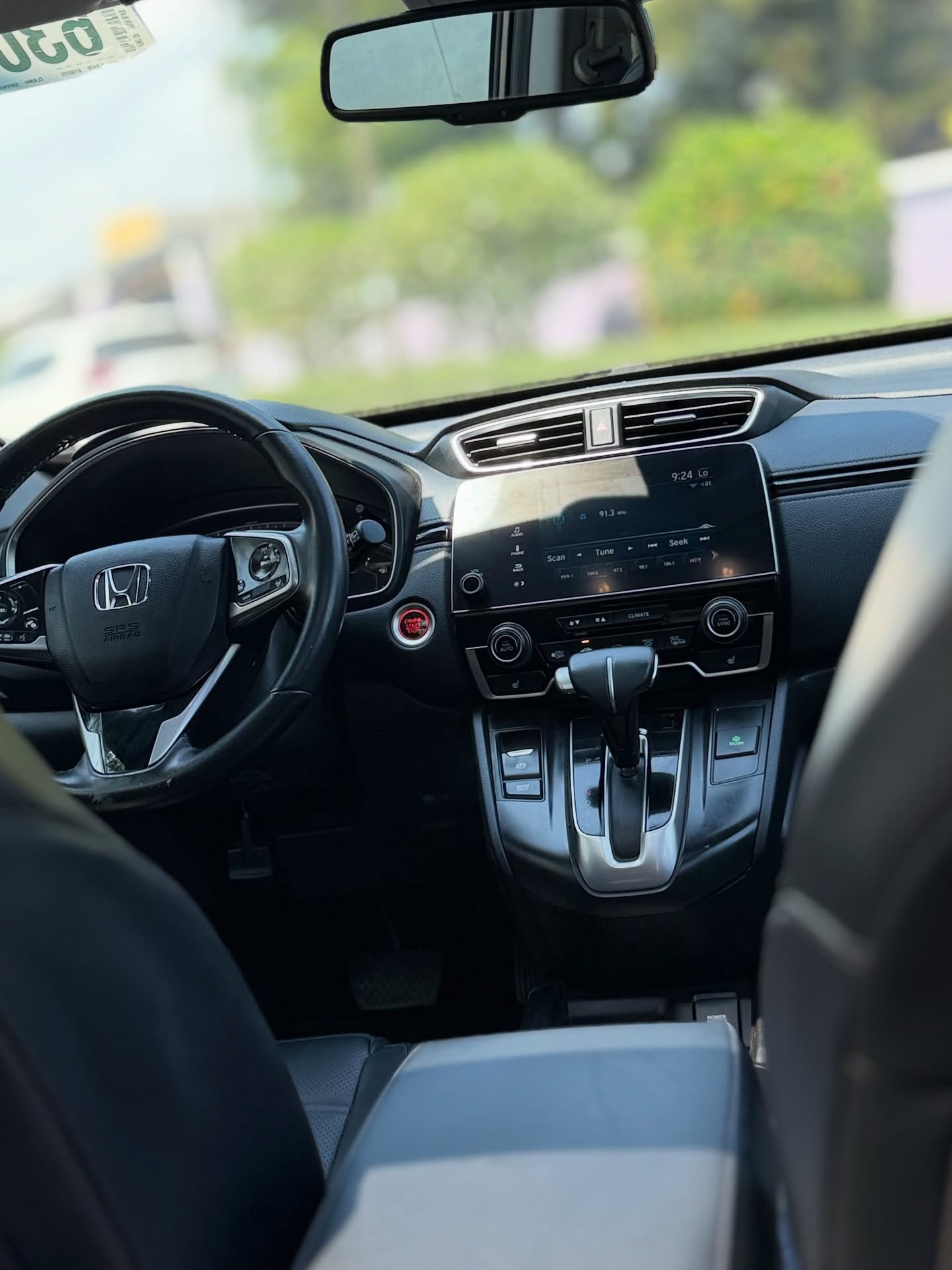2020 Honda CrV touring - Image 2