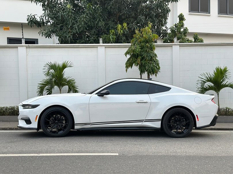 2024 FORD MUSTANG 