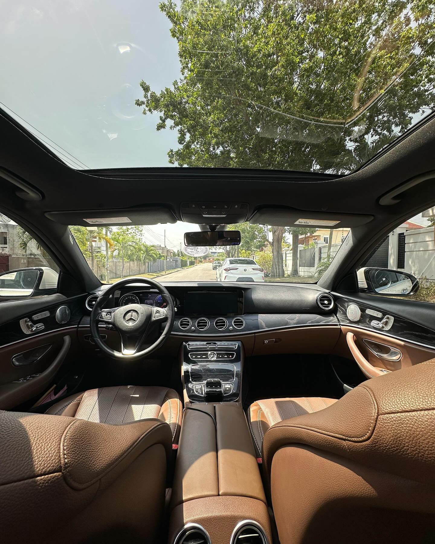 2017 Mercedes Benz E300 - Image 8