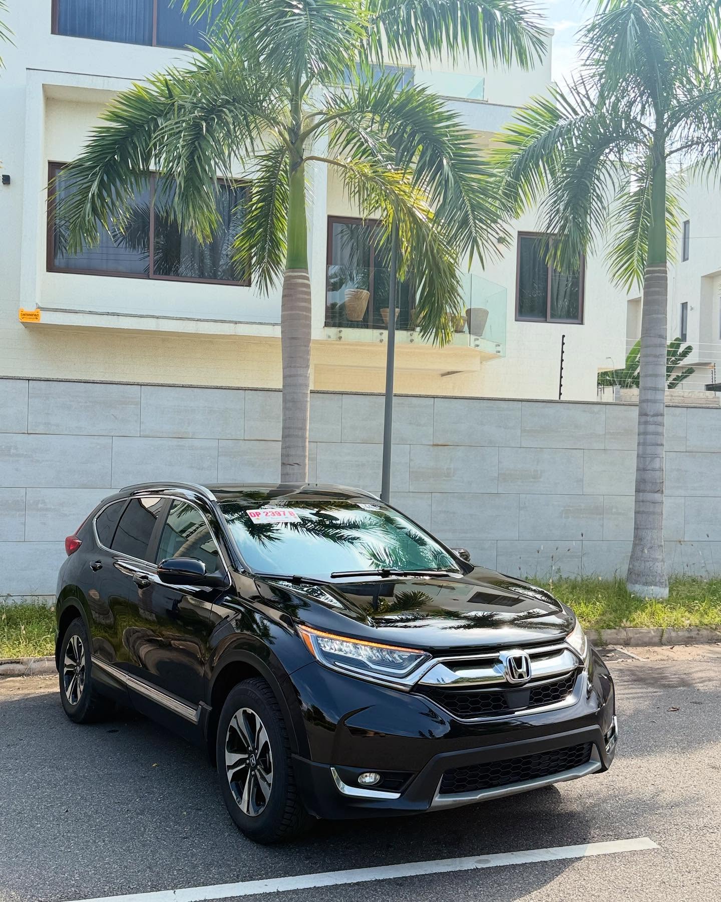 2019 Honda CrV touring - Image 3