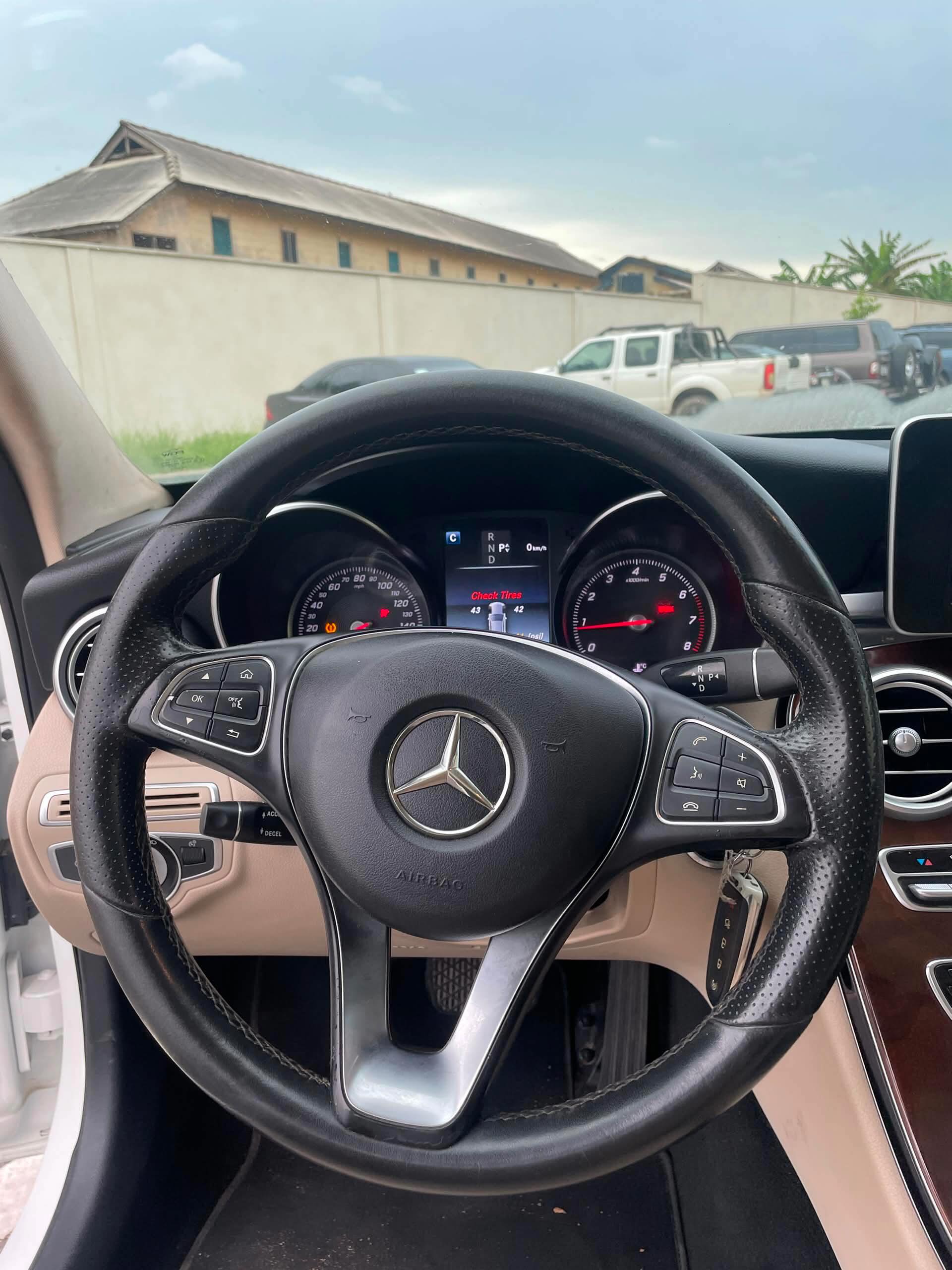2017 Mercedes Benz C300 - Image 5