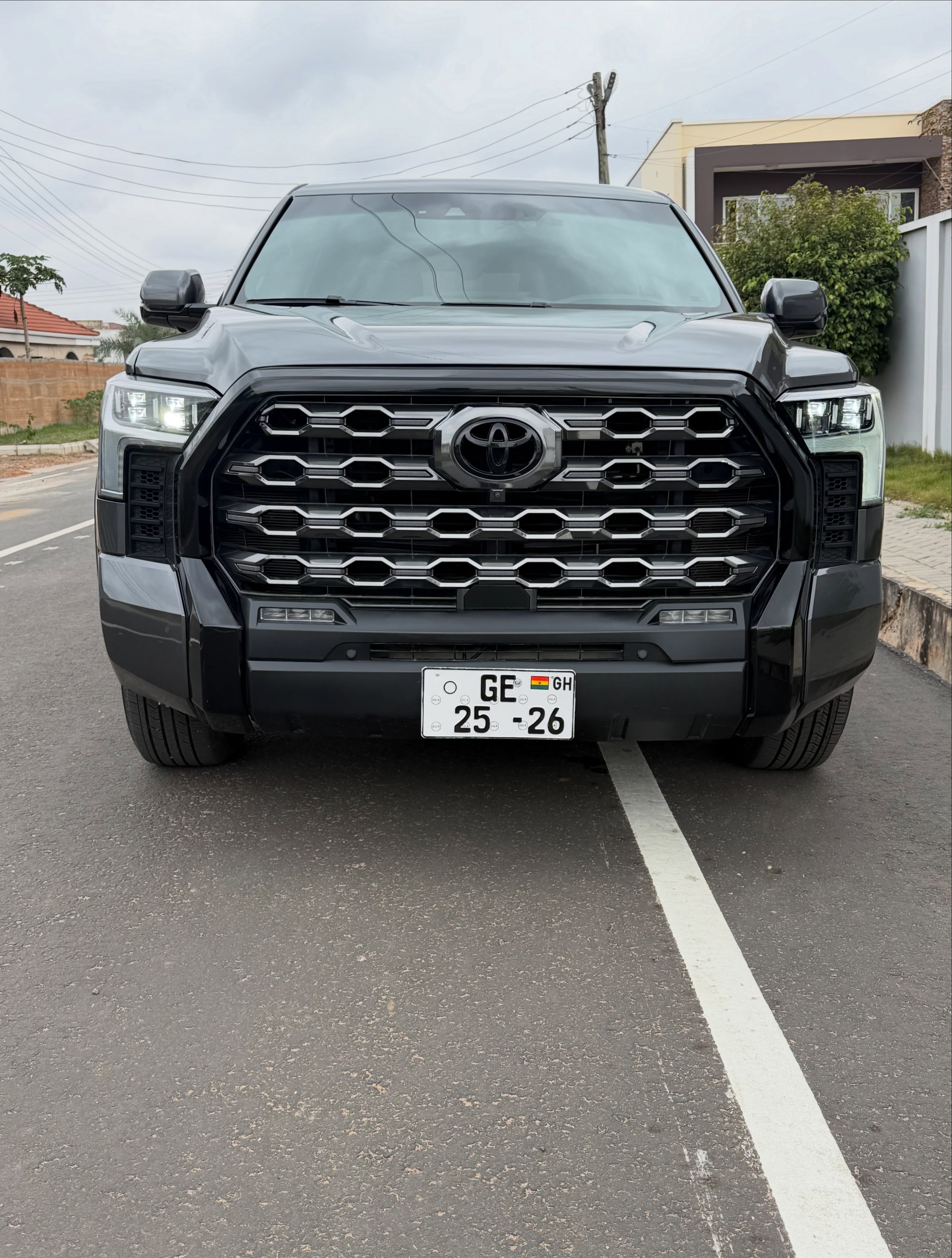 2023 TOYOTA SEQUOIA PLATINUM HYBRID - Image 2