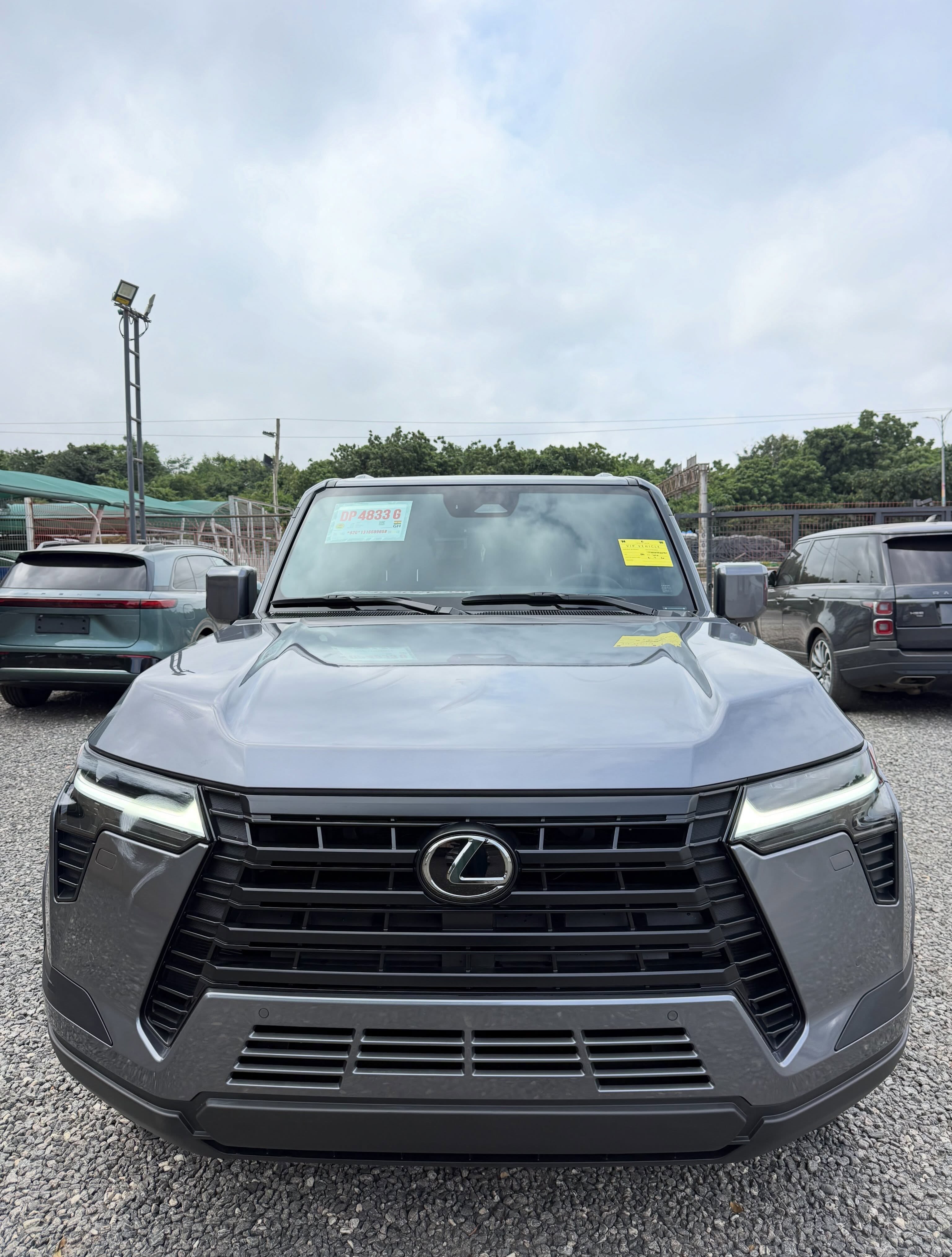 Brand New Lexus GX550 Luxury - Image 3