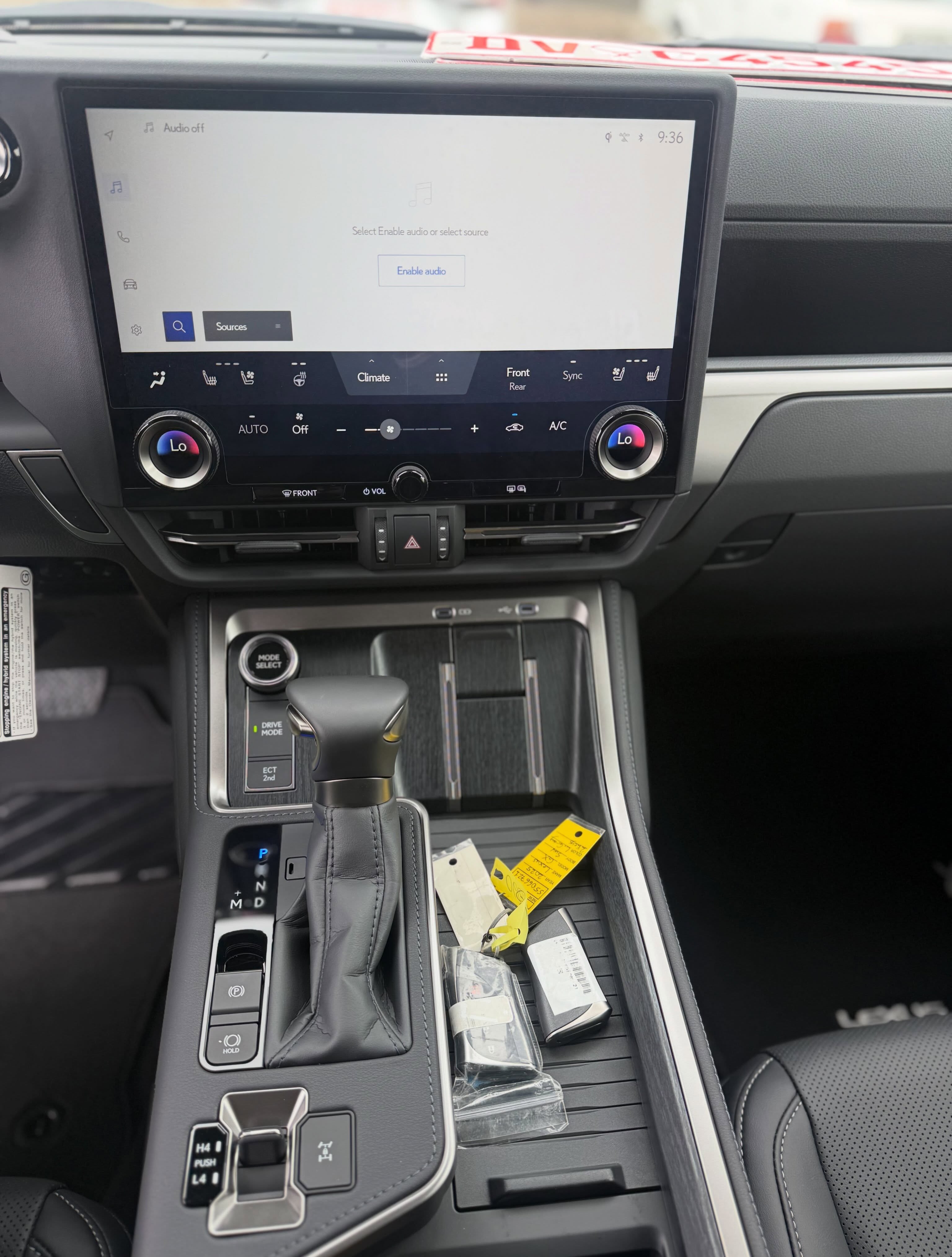 Brand New Lexus GX550 Luxury - Image 8